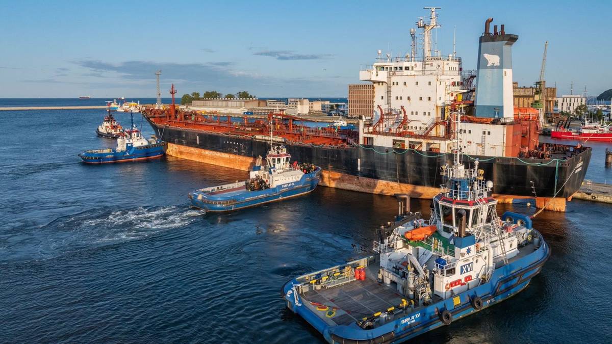 "Koniec impasu, wyrzucamy rosyjski statek". Khatanga po ośmiu latach zostanie zezłomowana