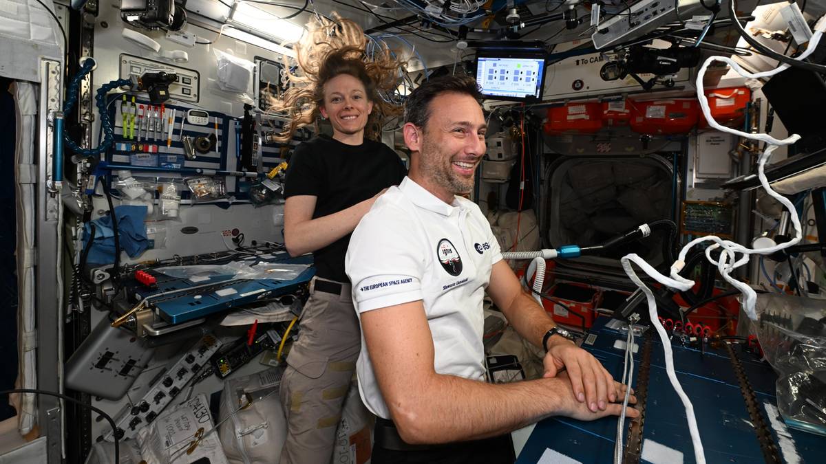 Sławosz Uznański-Wiśniewski wraca z kosmosu. Transmisja lądowania na Ziemi w Polsat News