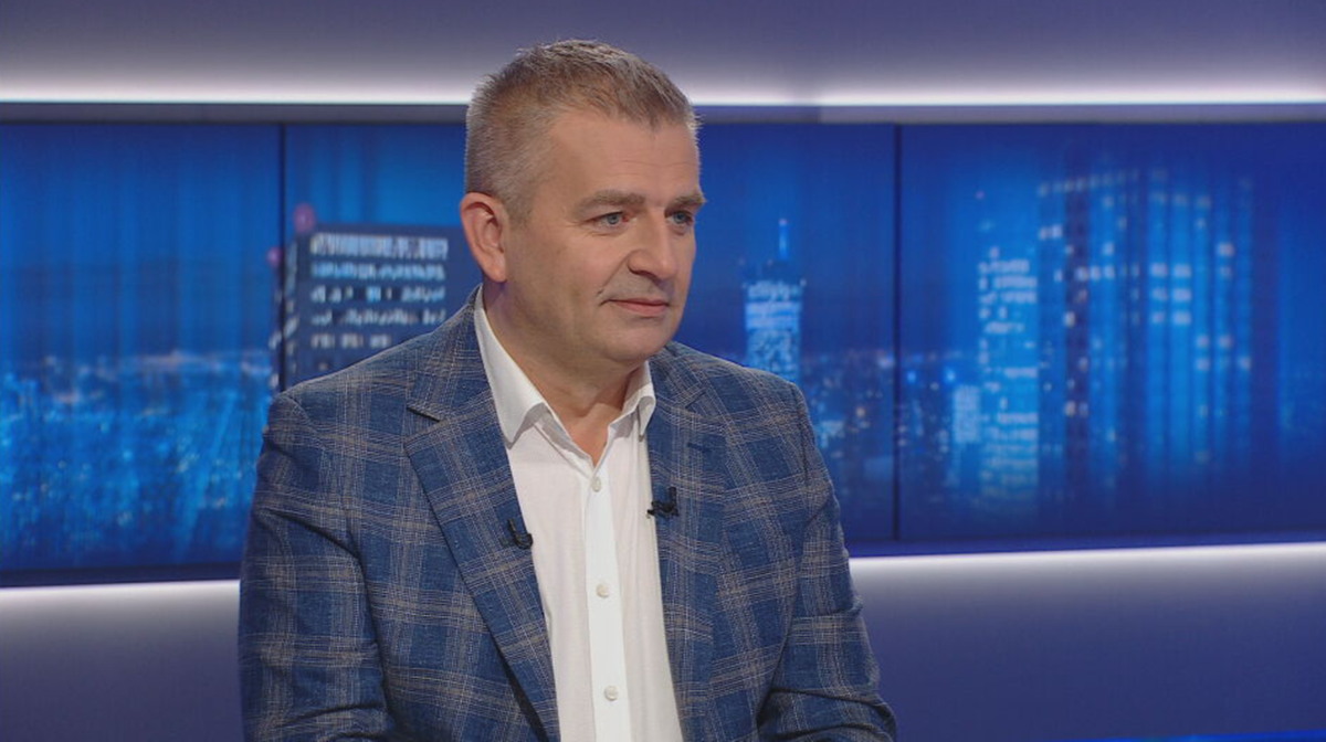 Bartosz Arłukowicz w programie "Gość Wydarzeń". Oglądaj na żywo od 19:15
