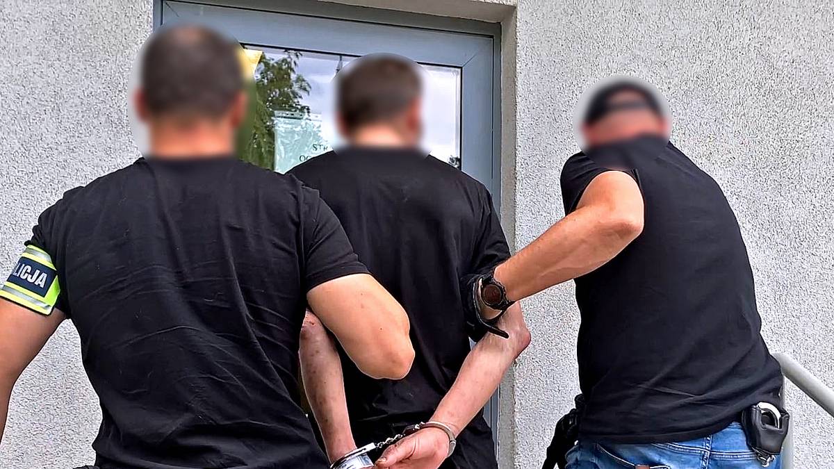 Pijany torunianin zaatakował ratowników medycznych. Wyrok wydano błyskawicznie wiadomości,aktualności,Polsat News Pijany torunianin zaatakował ratowników medycznych. Wyrok wydano błyskawicznie