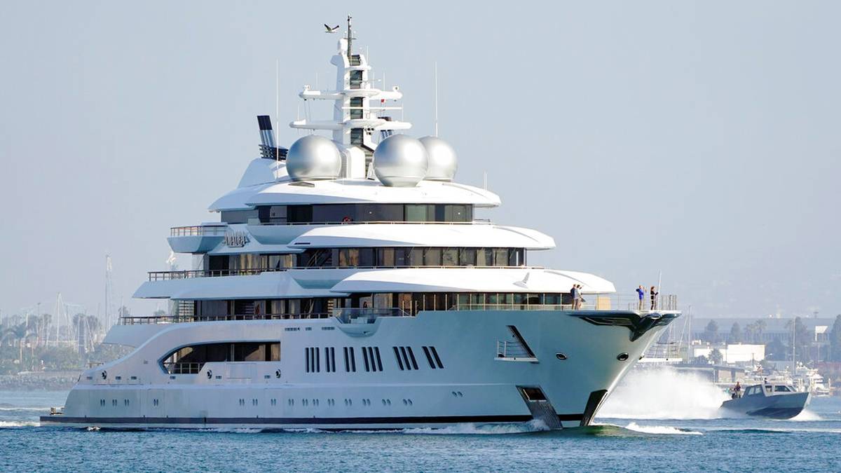 Jacht "Amadea" za 260 mln euro wystawiony na sprzedaż. Należał do przyjaciela Putina