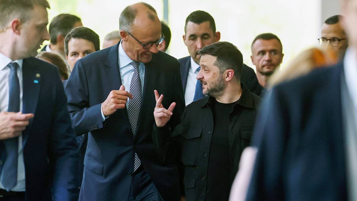 "To przypomina wycieczkę". Europoseł Dworczyk o europejskiej delegacji w Waszyngtonie