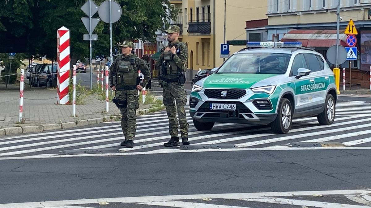 Służby deportowały kolejnych Ukraińców. "Zagrożenie dla bezpieczeństwa"