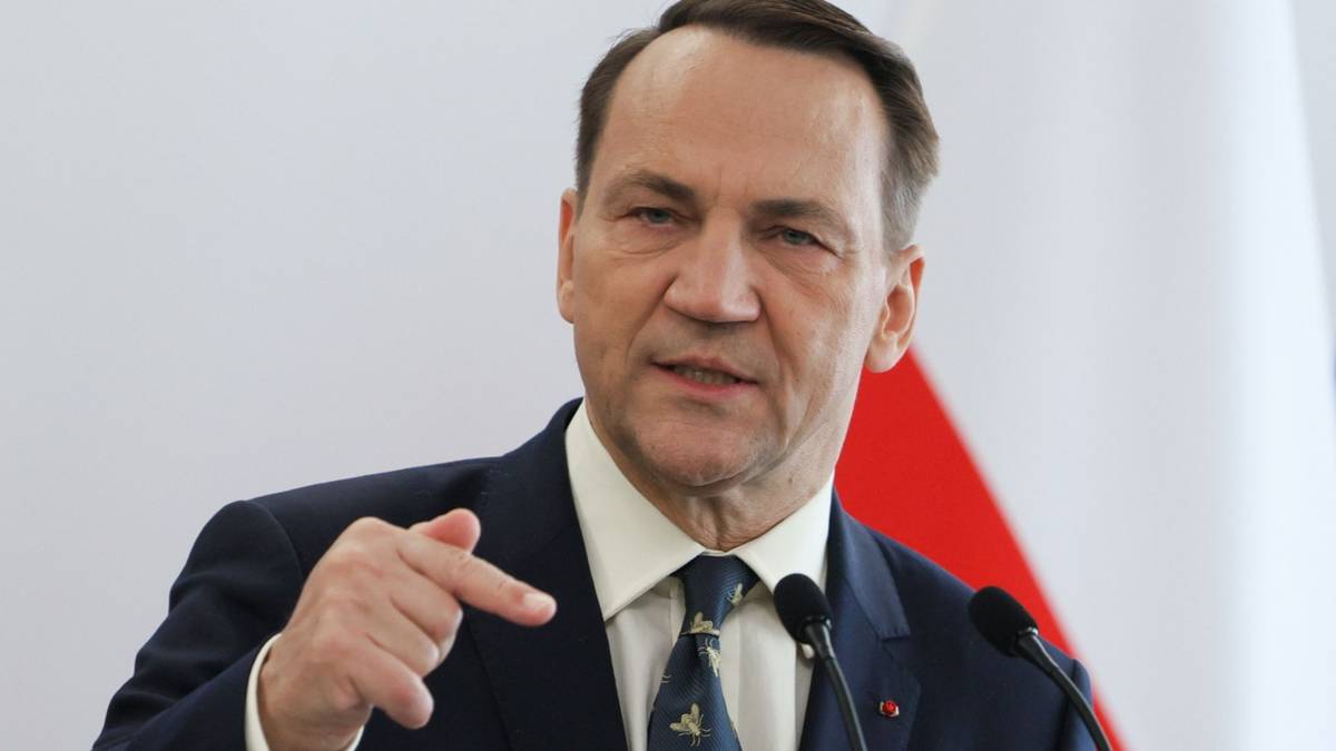 "Jestem dumny". Sikorski odpowiada węgierskiemu ministrowi ws. Nord Stream
