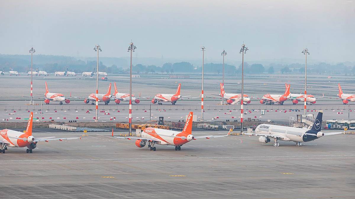 Dostrzegli obiekt w powietrzu, lotnisko w Berlinie uruchomiło procedurę. Część lotów przekierowana