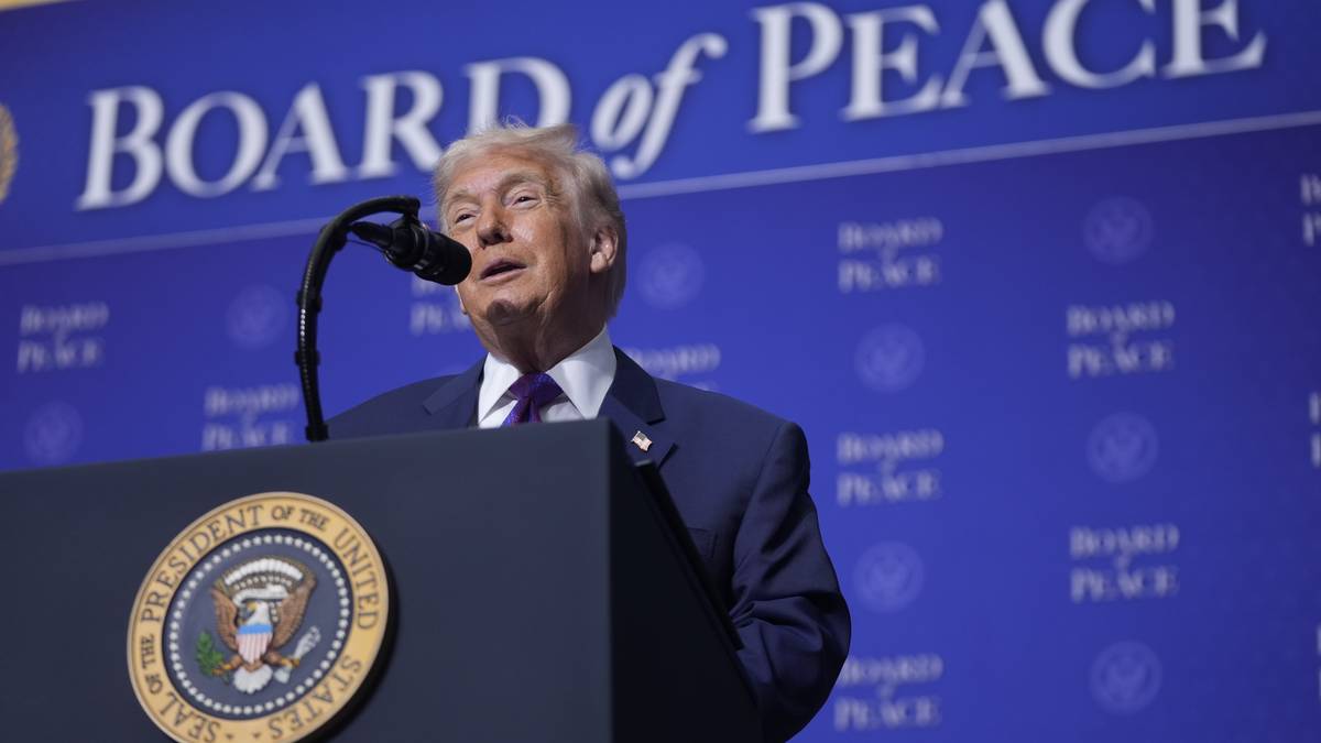 Pierwsze posiedzenie Rady Pokoju. "Świetni przywódcy"