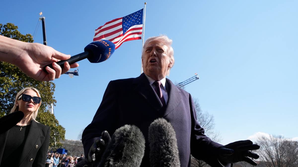 "Lepiej, żeby tego nie zrobili". Trump ostrzega Iran