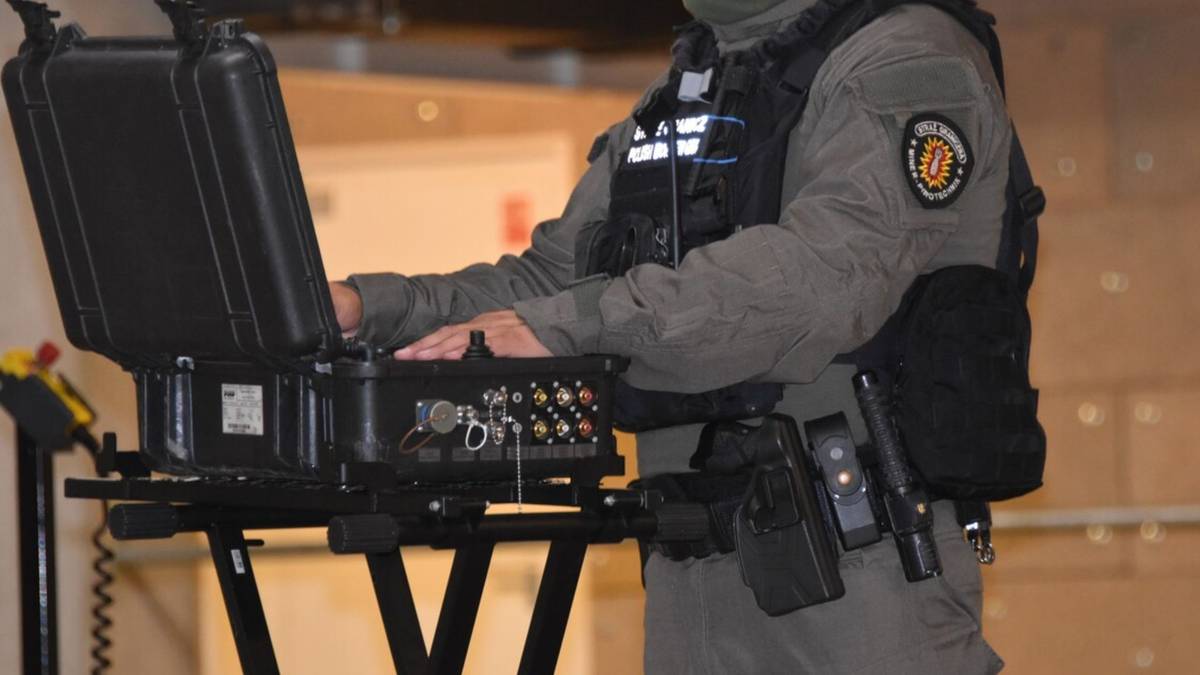 "Żarty" na lotnisku, papieros i agresywna pasażerka. Interweniowała Straż Graniczna