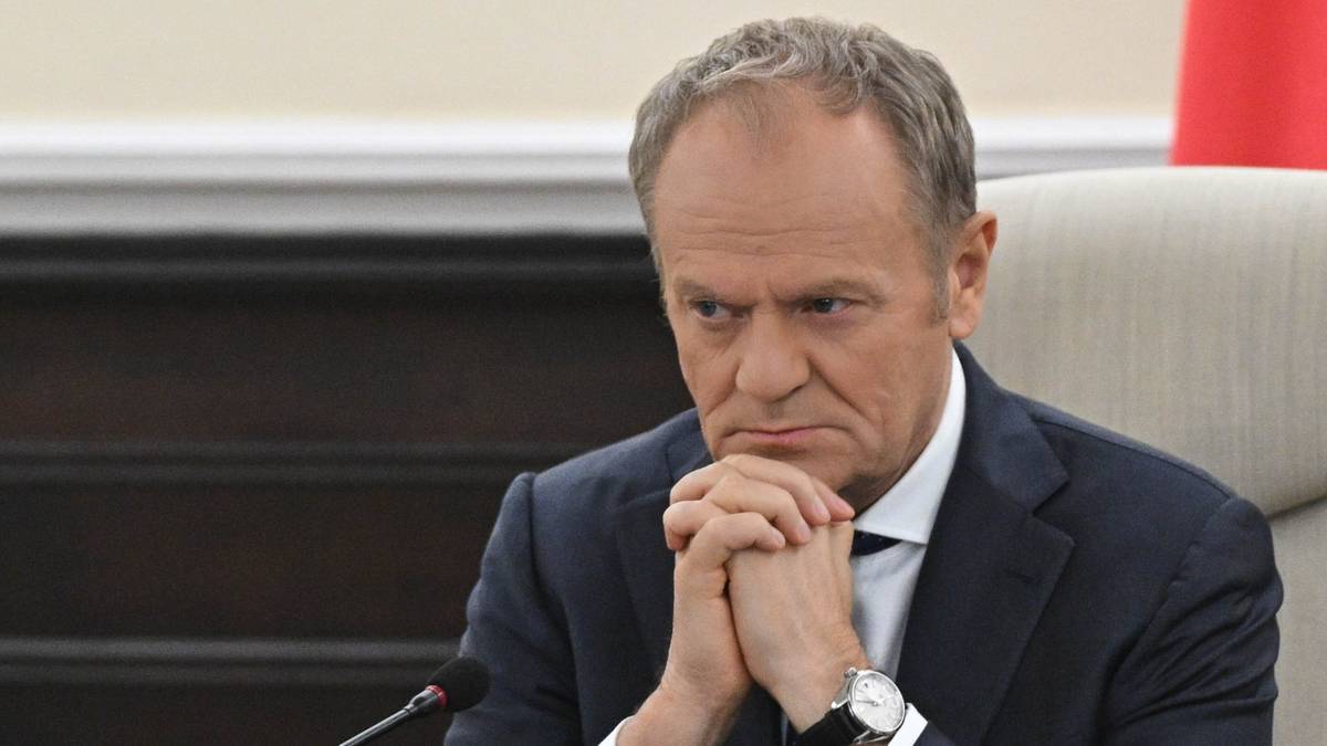 Tusk: „Cudów nie będzie" – rząd ogłasza obniżkę cen paliw