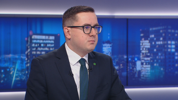 Miłosz Motyka w programie "Gość Wydarzeń". Oglądaj od 19:15