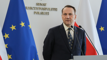 Sikorski odpowiada Węgrom. "To się nazywa samoobrona"