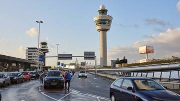 W Holandii szykują się na najgorsze. Odwołane loty, władze apelują do podróżnych