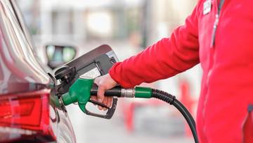 UOKiK skontrolował stacje paliw. Nieprawidłowości na kilkunastu stacjach