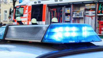 Samochód wjechał w dom, są poszkodowani. Groźny wypadek w Płocku