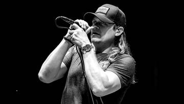 Brad Arnold nie żyje. Piosenkarz 3 Doors Down miał 47 lat
